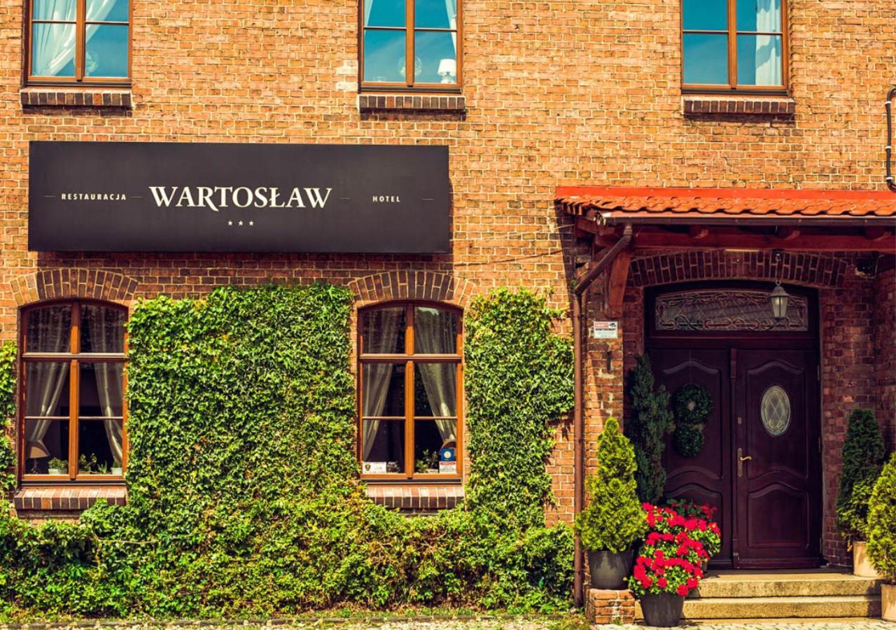 Hotel Wartoslaw Wronke Exterior foto